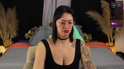 Snapshot of ellie_ramos chatting on December 26, 12:27 pm Ellie Ramos online show from December 26, 12:27 pm