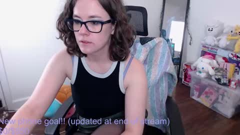 Snapshot of elliecharmful chatting on September 21, 1:48 am Ellie Charmful online show from September 21, 1:48 am