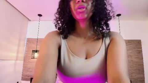 elliee_alves online show from July 21, 3:02 pm