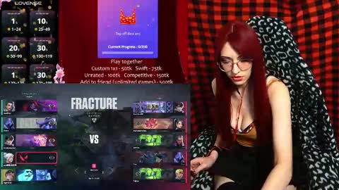 Elizabeth online show from September 25, 1:32 pm