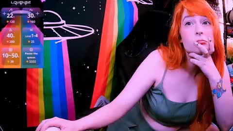 Snapshot of ellieobey chatting on October 14, 6:21 pm Ellie online show from October 14, 6:21 pm