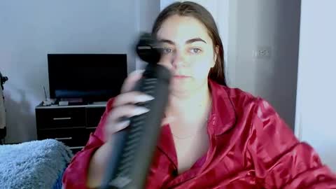 Ellie online show from May 31, 3:34 am