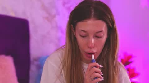 EllinaNuria online show from February 23, 4:02 am