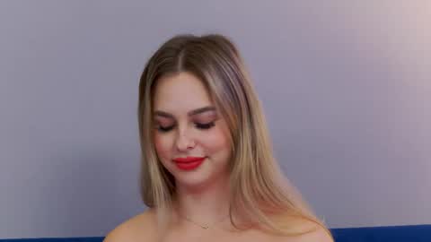 Elsa Jean online show from October 20, 4:04 am