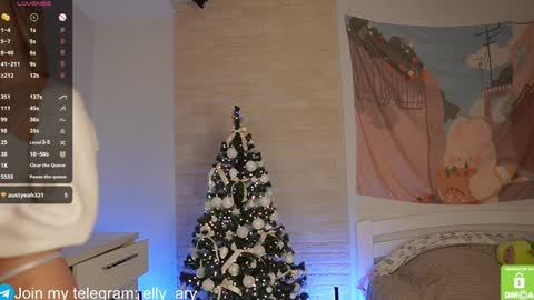Snapshot of elly_ary chatting on January 8, 6:20 pm elly_ary online show from January 8, 6:20 pm
