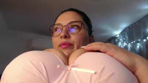 Denise online show from November 13, 2:49 pm