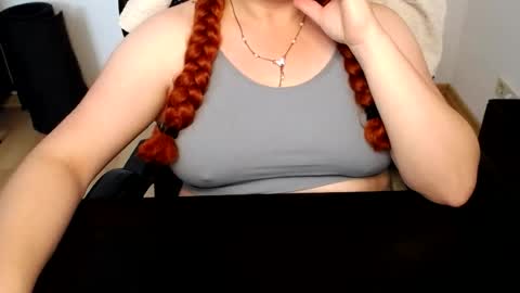 Elly online show from July 8, 7:32 am