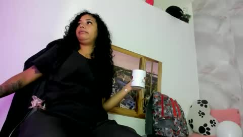 ellybloom online show from June 9, 1:21 pm