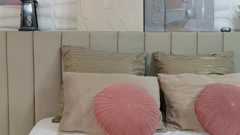 EllyRoss online show from November 23, 5:10 am