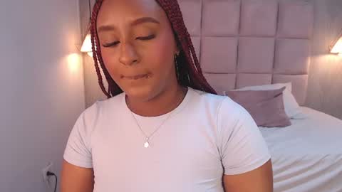 Elodi  online show from July 17, 1:43 am