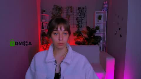 Ella online show from July 23, 9:17 am