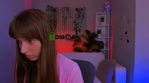 Ella online show from July 14, 1:27 pm