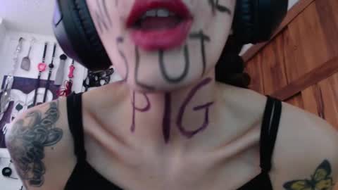 Chelsea  Please help me to reach 100 thumbs up online show from January 7, 10:19 pm