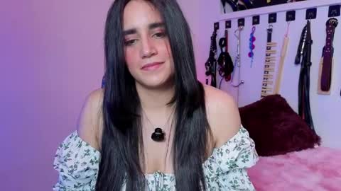 elowen_halley1 online show from April 9, 6:46 pm