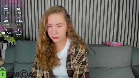 Snapshot of elsie_cutties chatting on October 10, 1:21 am Elsie online show from October 10, 1:21 am