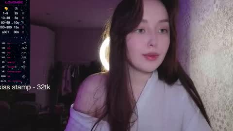 Mia 3 online show from June 7, 5:53 pm