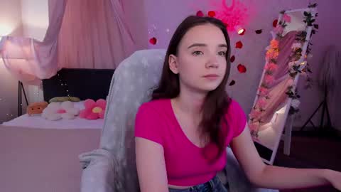Elvienne online show from July 6, 3:01 am