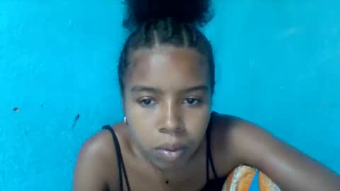 Snapshot of elys208 chatting on October 8, 7:46 am elys208 online show from October 8, 7:46 am