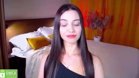 Snapshot of elza_rose chatting on October 4, 6:01 pm elza_rose online show from October 4, 6:01 pm