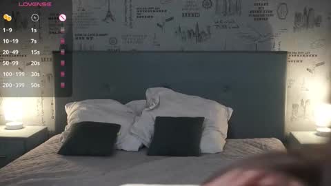  Emily online show from October 13, 9:39 pm