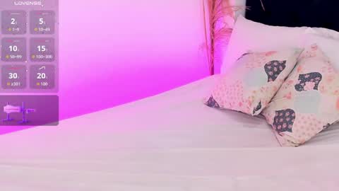 A N D R E A online show from April 20, 9:29 pm