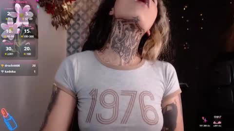 ema_ploxx online show from October 30, 5:43 am