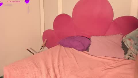 Ana  online show from December 27, 2:55 pm