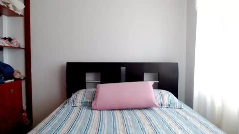 emely_sexx online show from December 1, 3:48 pm