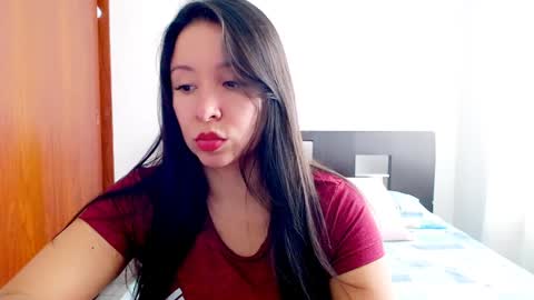 Snapshot of emely_sexx chatting on December 25, 2:56 pm emely_sexx online show from December 25, 2:56 pm