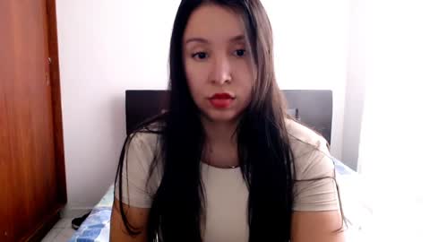 Snapshot of emely_sexx chatting on December 30, 7:11 pm emely_sexx online show from December 30, 7:11 pm