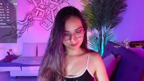 Emmily Roberts online show from April 7, 10:45 pm