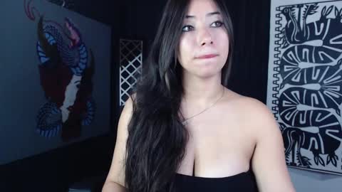 Snapshot of emiantonella_ chatting on February 25, 8:53 pm Antonella online show from February 25, 8:53 pm