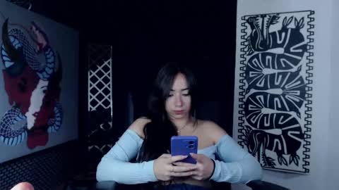 Snapshot of emiantonella_ chatting on March 1, 6:32 pm Antonella online show from March 1, 6:32 pm