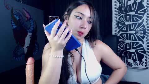 Snapshot of emiantonella_ chatting on February 13, 1:08 am Antonella online show from February 13, 1:08 am