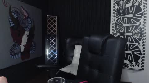 Snapshot of emiantonella_ chatting on March 10, 9:29 pm Antonella online show from March 10, 9:29 pm