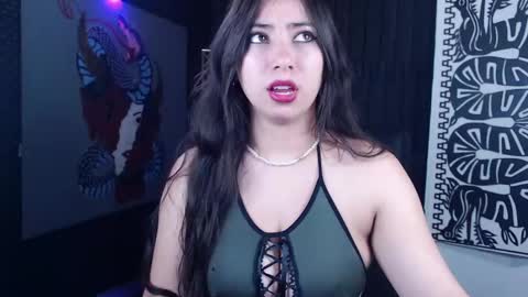 Snapshot of emiantonella_ chatting on December 24, 2:32 am Antonella online show from December 24, 2:32 am