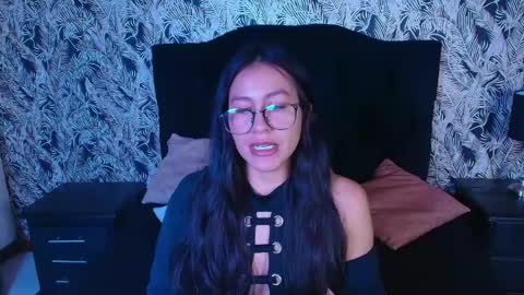 Emilia Gomez online show from May 25, 12:42 am