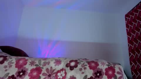 Emi online show from October 7, 6:56 pm