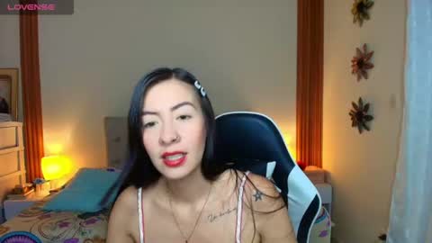 emiily_skinny online show from July 20, 11:05 pm