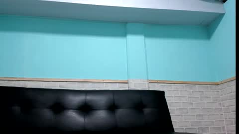 Snapshot of emiily_smile chatting on March 3, 11:36 am Emily online show from March 3, 11:36 am