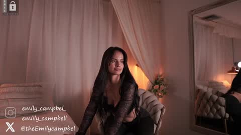 Snapshot of emiilycampbell chatting on January 24, 2:39 am Emily Campbell online show from January 24, 2:39 am