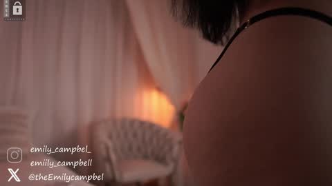 Snapshot of emiilycampbell chatting on January 14, 11:48 pm Emily Campbell online show from January 14, 11:48 pm