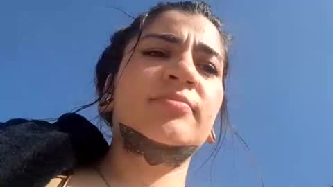 Snapshot of emilayton_ chatting on December 4, 1:42 pm emilayton_ online show from December 4, 1:42 pm