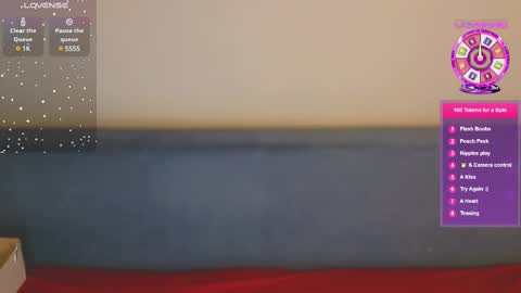 Snapshot of emili_blanc chatting on March 1, 2:48 am Emili online show from March 1, 2:48 am