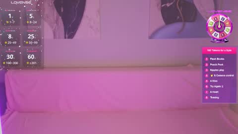 Snapshot of emili_blanc chatting on March 6, 2:30 am Emili online show from March 6, 2:30 am