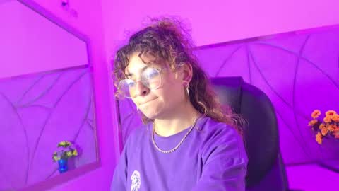 Snapshot of emili_rouse_ chatting on October 8, 9:41 pm Emy  online show from October 8, 9:41 pm