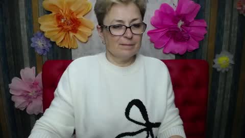 EmiliaGree online show from May 14, 5:19 pm