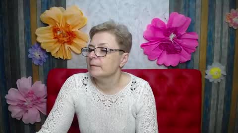 EmiliaGree online show from May 23, 6:50 pm