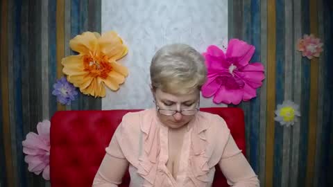 EmiliaGree online show from May 10, 6:54 pm