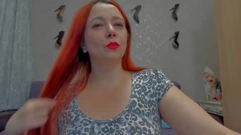 Snapshot of emilianna666 chatting on December 4, 9:51 am Emiliana online show from December 4, 9:51 am